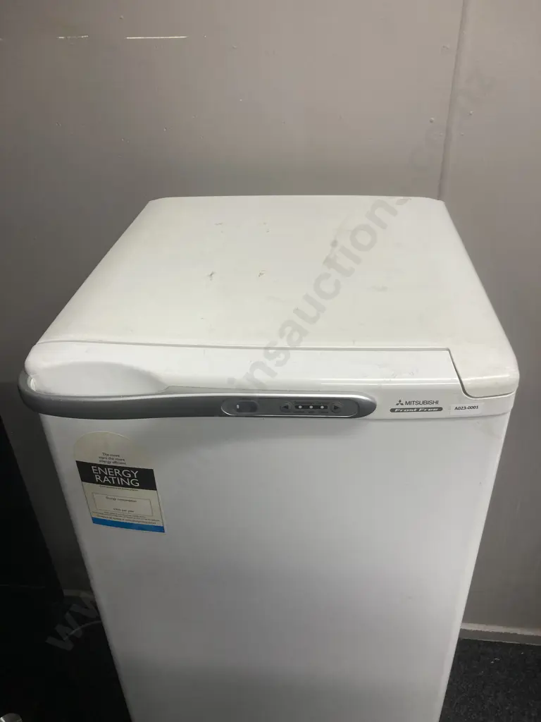 Mitsubishi 160 Litre Upright Freezer Model MF-U160S-W-A Image 1++