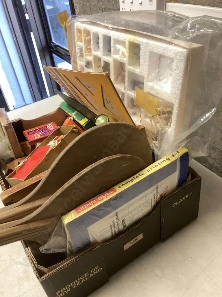 Box Lot Vintage Games, Cards, Puzzles Etc Image 1++
