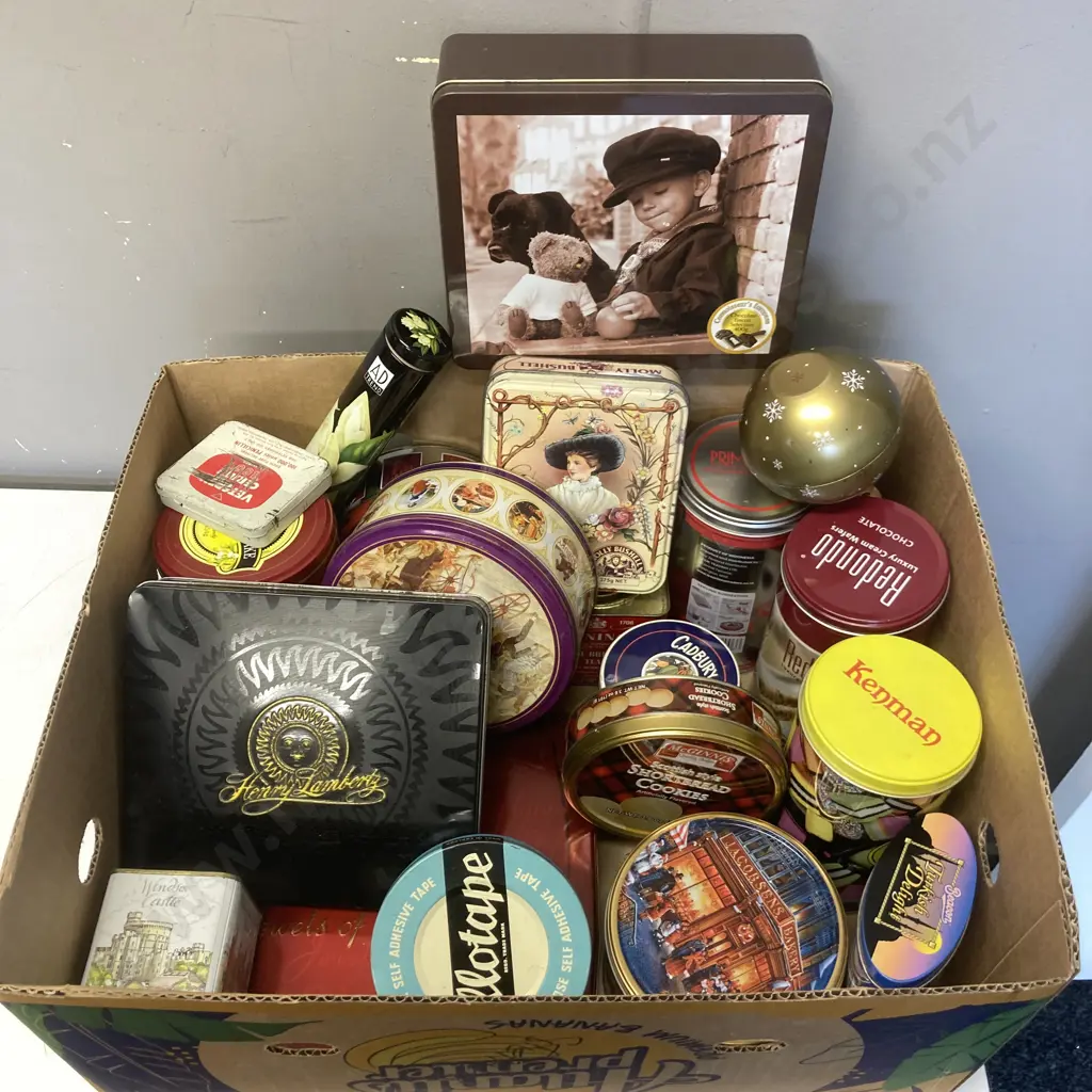 Southern Comfort Collectors Tin Money Box. 32cm And Box Of Assorted Tins Image 1++