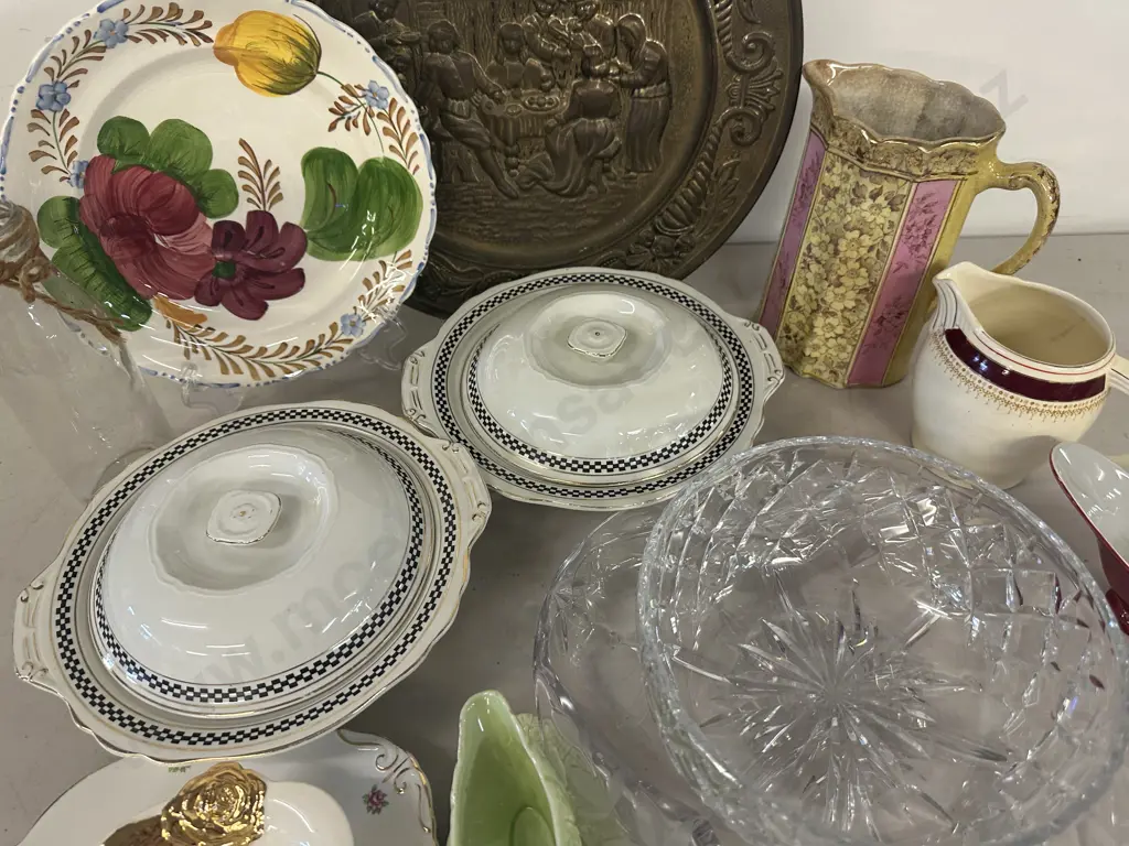China & Glass Items (af to crystal bowl) Image 1++