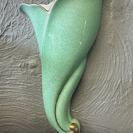 Lovely Vintage Royal Winton Green & Gold 'Conch' Wall Pocket