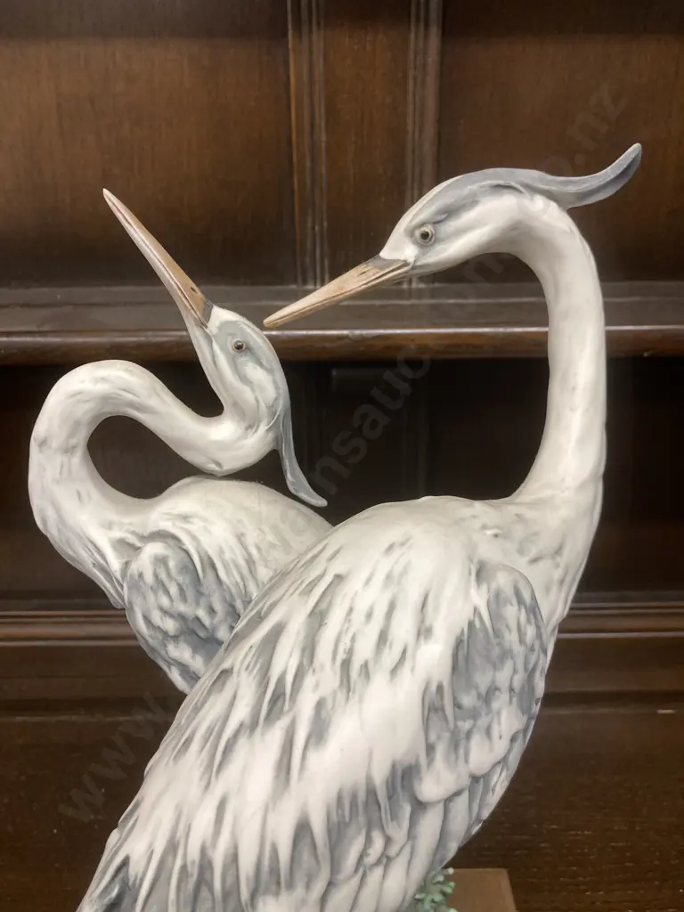 Giuseppe Armani Italy Herons Bird Animal Wildlife Statue 1973, Impressed Signature G. ARMANI Top of Base. 36 x 18cm Image 1++