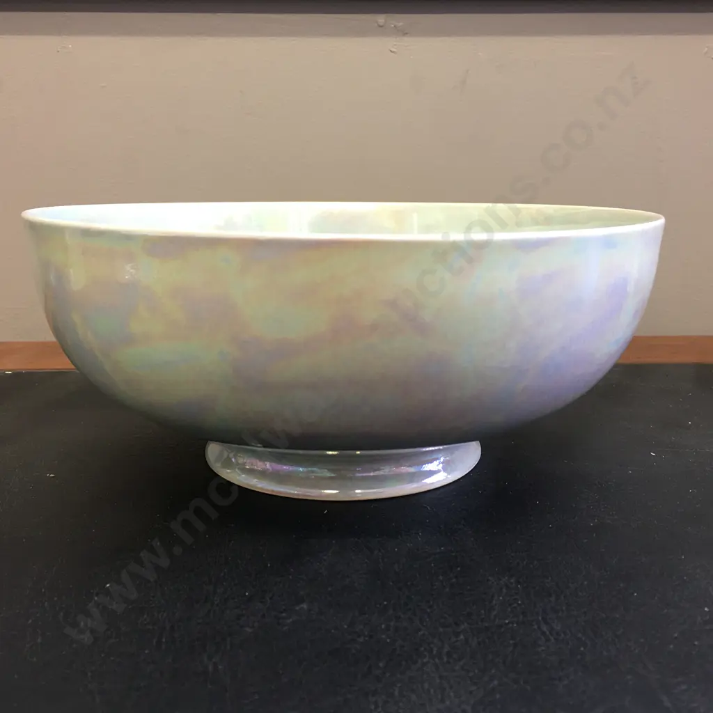 A Ruskin Pottery Lustre Bowl Dated 1921. 9.5 x 22.5cm Image 1++