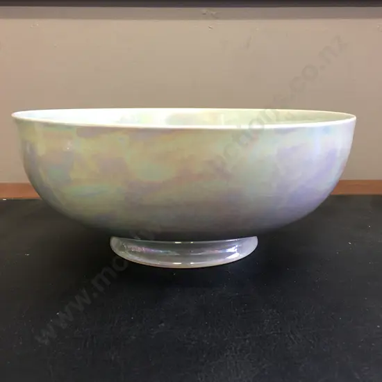 A Ruskin Pottery Lustre Bowl Dated 1921. 9.5 x 22.5cm