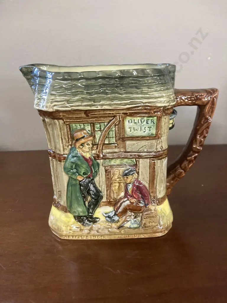 Royal Doulton Oliver Twist Series Ware Jug D5617, RN 809561 Image 1++