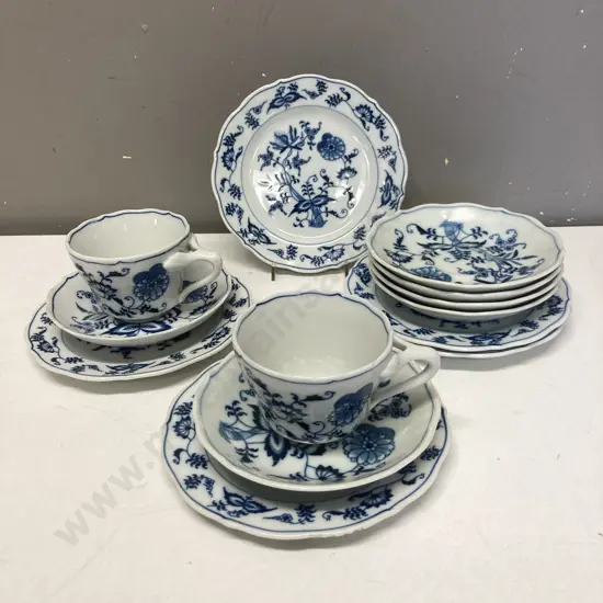 Blue Danube China - Pair of Tea Trios & Extra 4 x Saucers & 3 x Plates, Traditional Blue & White Design. Reg U.S Pat Off