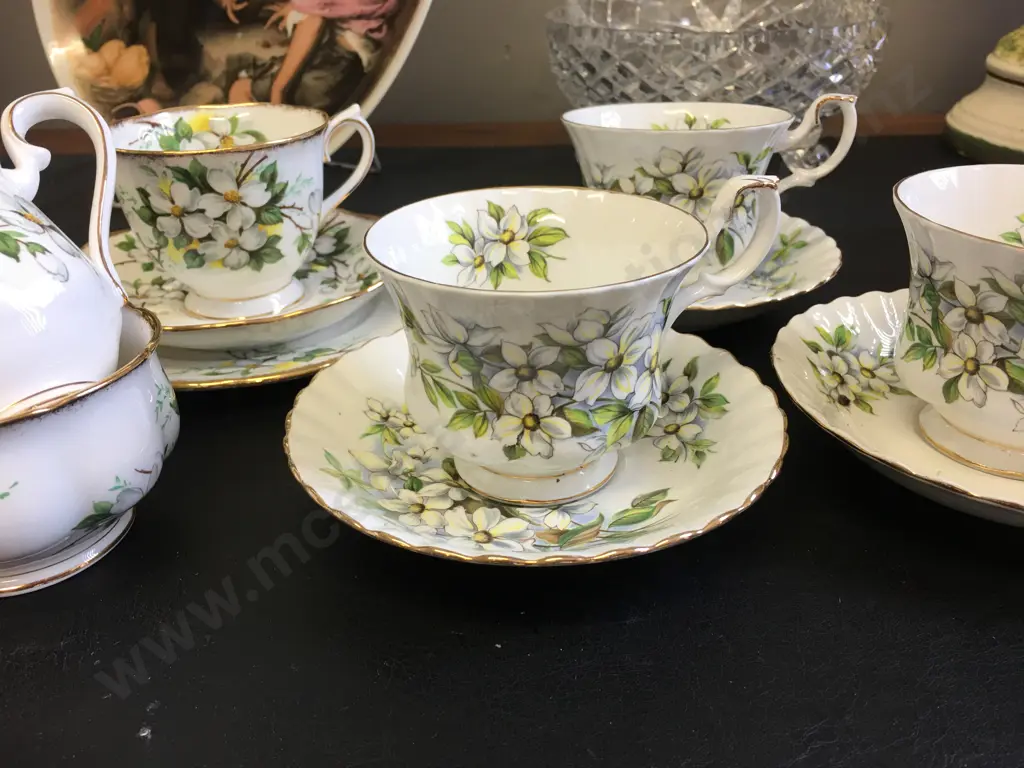 Royal Albert 'Pacific Dogwood' Trio, Duos Creamer & Sugar Bowl.  Image 1++
