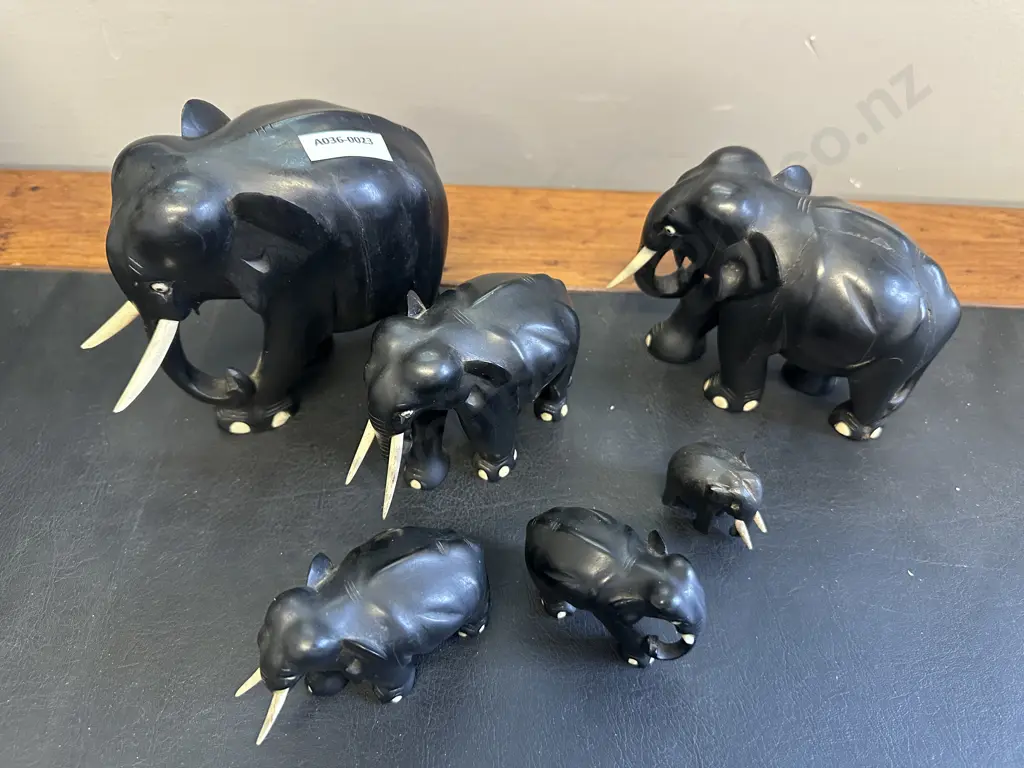 Vintage Hand Carved Ebony Elephants - Set of 6 Graduated from 13cm to 3.5cm Image 1++
