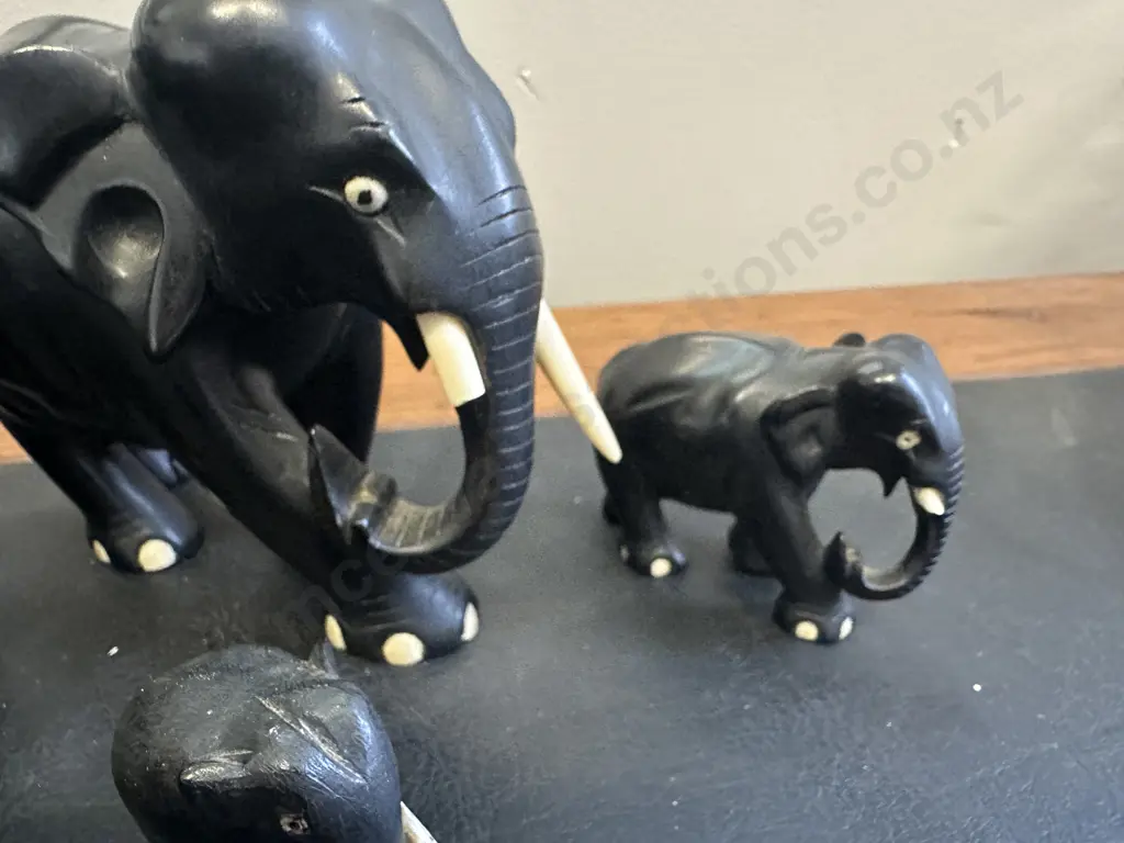 Vintage Hand Carved Ebony Elephants - Set of 6 Graduated from 13cm to 3.5cm Image 1++