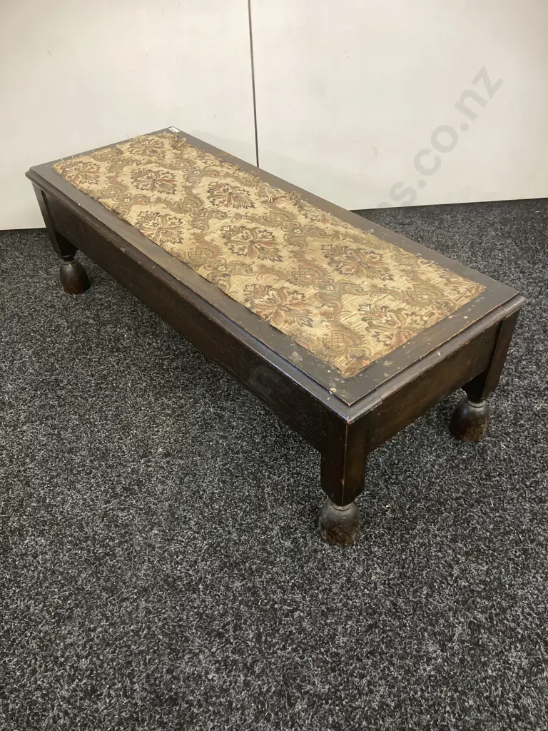 Antique Mahogany Footstool / Ottoman With Hinged Top, Late 1800s. H27 W88 D34cm Image 1++