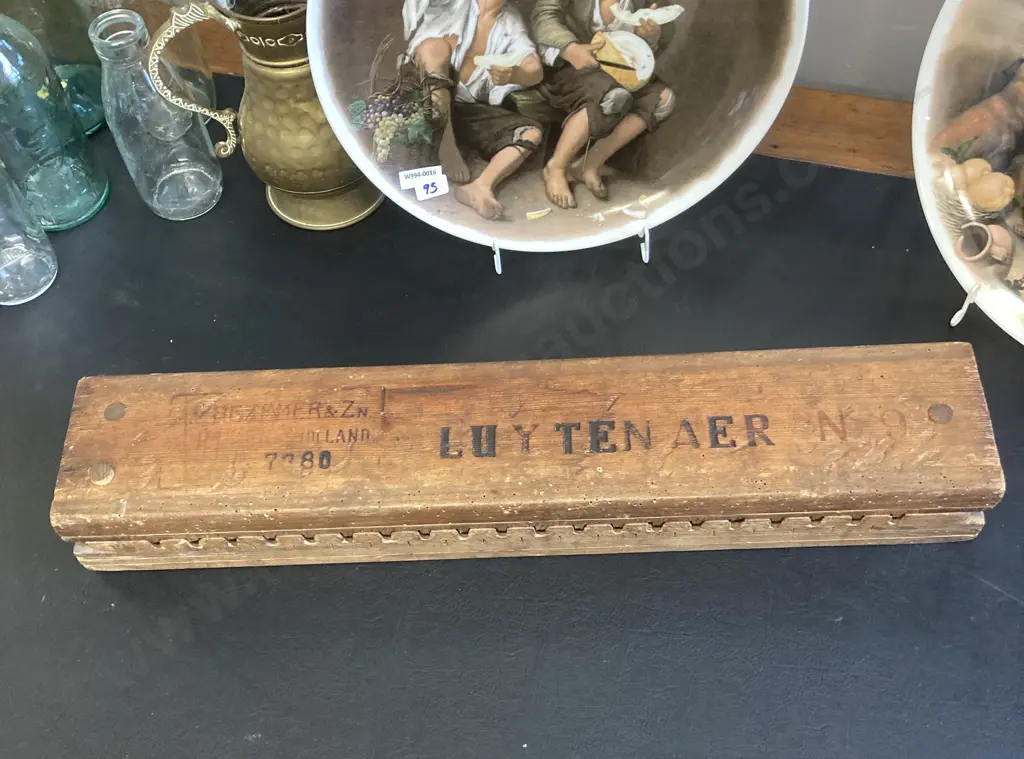 Antique Dutch Cigar Press L Bezemer & Zn Holland 7380 - c. late 1800's, Holds 20 Cigars. H6.5 W56 D11cm Image 1++