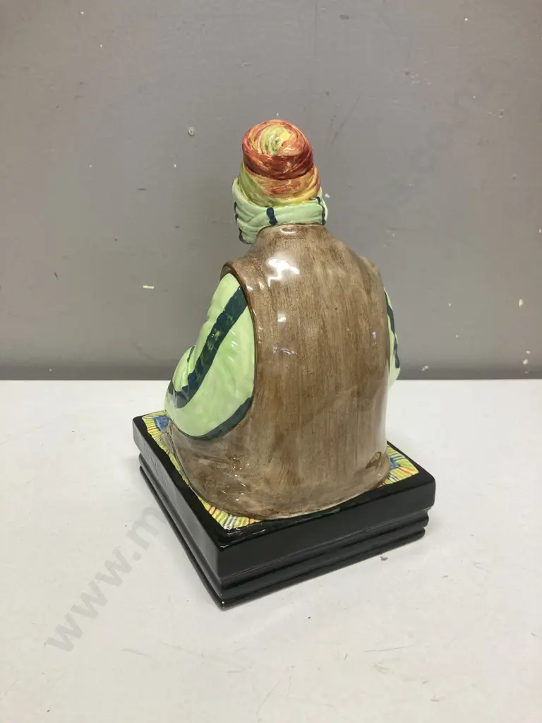 Royal Doulton Cobbler Figurine HN1706, Designed by Charles Noke, Issued 1922 -1939. H20cm Image 1++