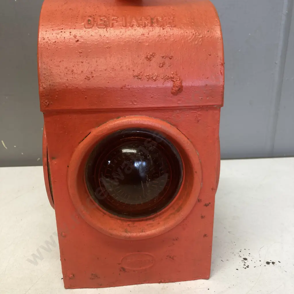 Vintage 1960s Red Road Works Safety Lantern  Stamped 'Defiance' Image 1++