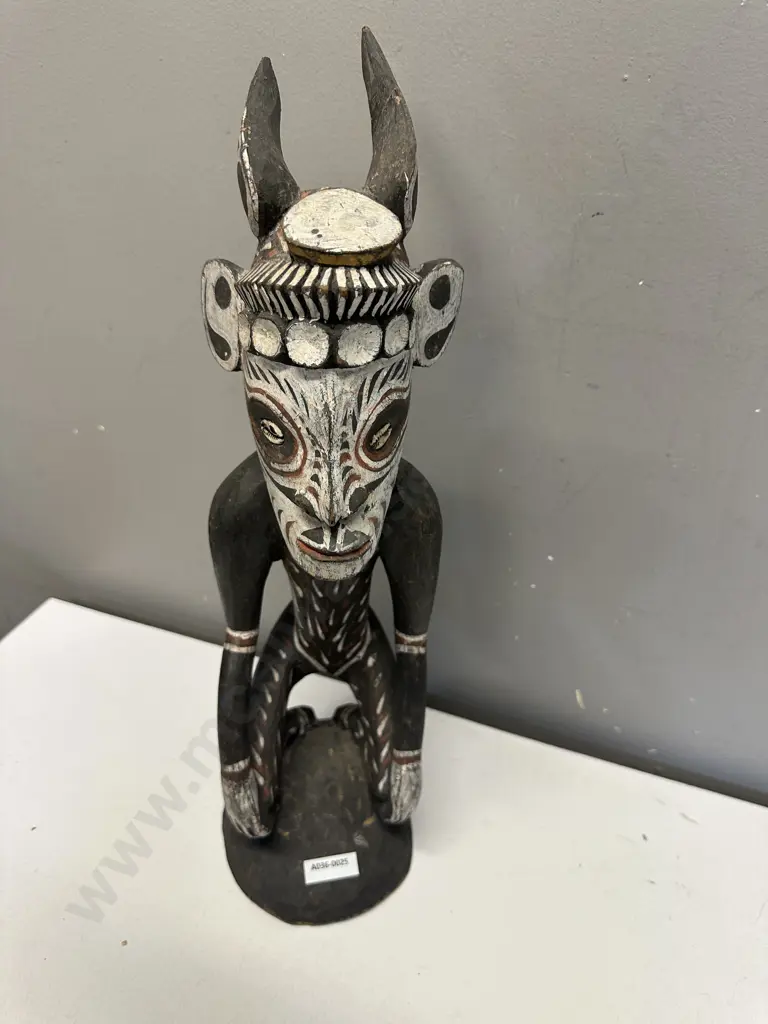 Tribal Art Papua New Guinea Figure With Cowrie Shell Eyes. H44cm Image 1++