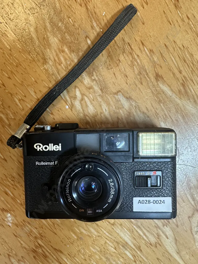 Rollei Rolleimat F Vewfinder Camera & Rolleinon 38mm f/2.8 lens (1979 to 1981) Image 1++