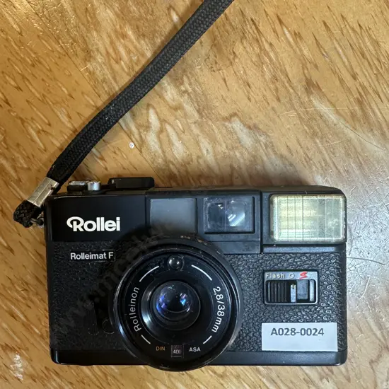 Rollei Rolleimat F Vewfinder Camera & Rolleinon 38mm f/2.8 lens (1979 to 1981)