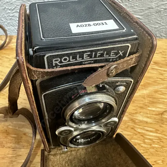 Vintage Rolleiflex 3.5 TLR Compur Rapid Film Camera - Xenar 75mm f3.5 Lens With Original Case - Germany