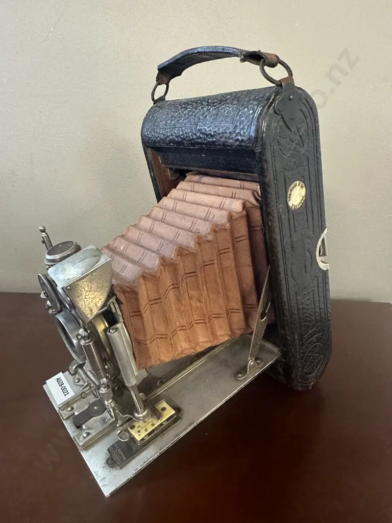 ICA? Black Bellows Folding Vintage Film Camera Image 1++