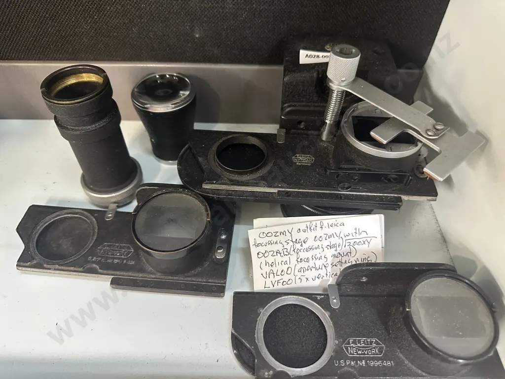 E.Leitz Focusing Stage, Magnifier, Aperture Setting Ring, Leica Focus Slide Focusing Stage & Magnifying Finder Etc Image 1++