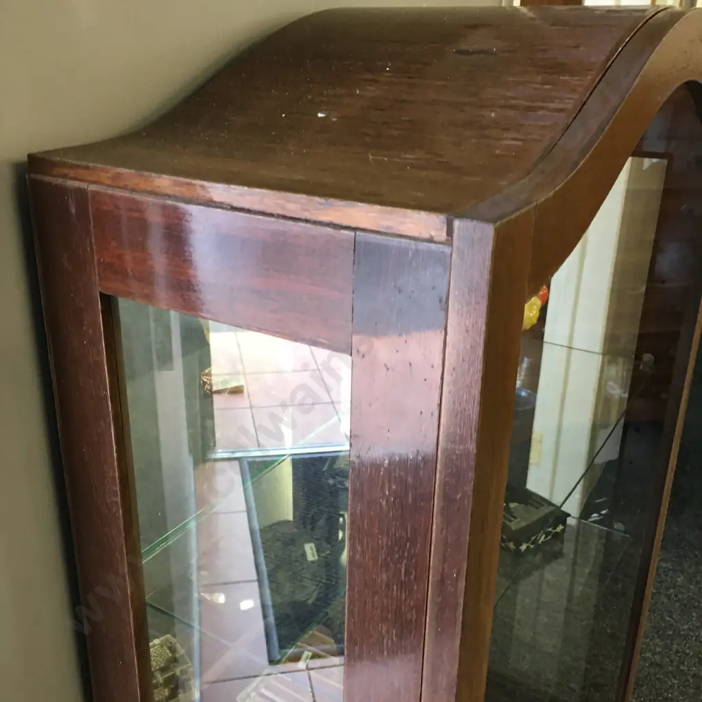 Mahogany Dome Top China Cabinet Cabriole Legs, Two Glass Shelves, One Door, One Drawer. H137,W71,D31cm. Image 1++