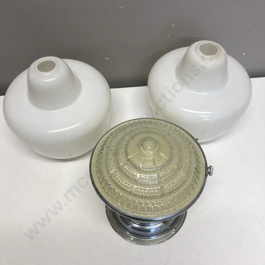 Art Deco Glass Ceiling Light Shade & Pair of Retro White Patterned Glass Shades Image 1++