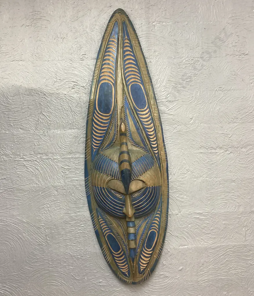 Vintage Superbly Carved Papua New Guinea Tribal Spirit Mask. 107 x 33cm (As Found) Image 1++