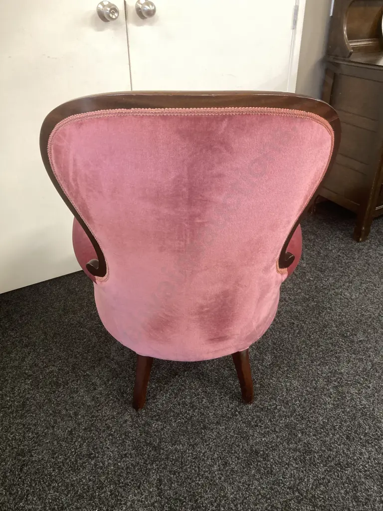 Mahogany Gentleman's Chair, Queen Anne Style Pink Draylon Button Back Image 1++