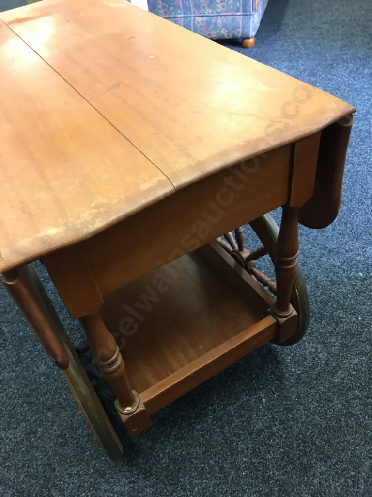 Vintage Mahogany Tea Cart/Liquor Server With Drop Sides Single Drawer H73,L103,W92cm. Image 1++
