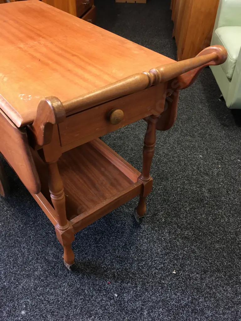 Vintage Mahogany Tea Cart/Liquor Server With Drop Sides Single Drawer H73,L103,W92cm. Image 1++