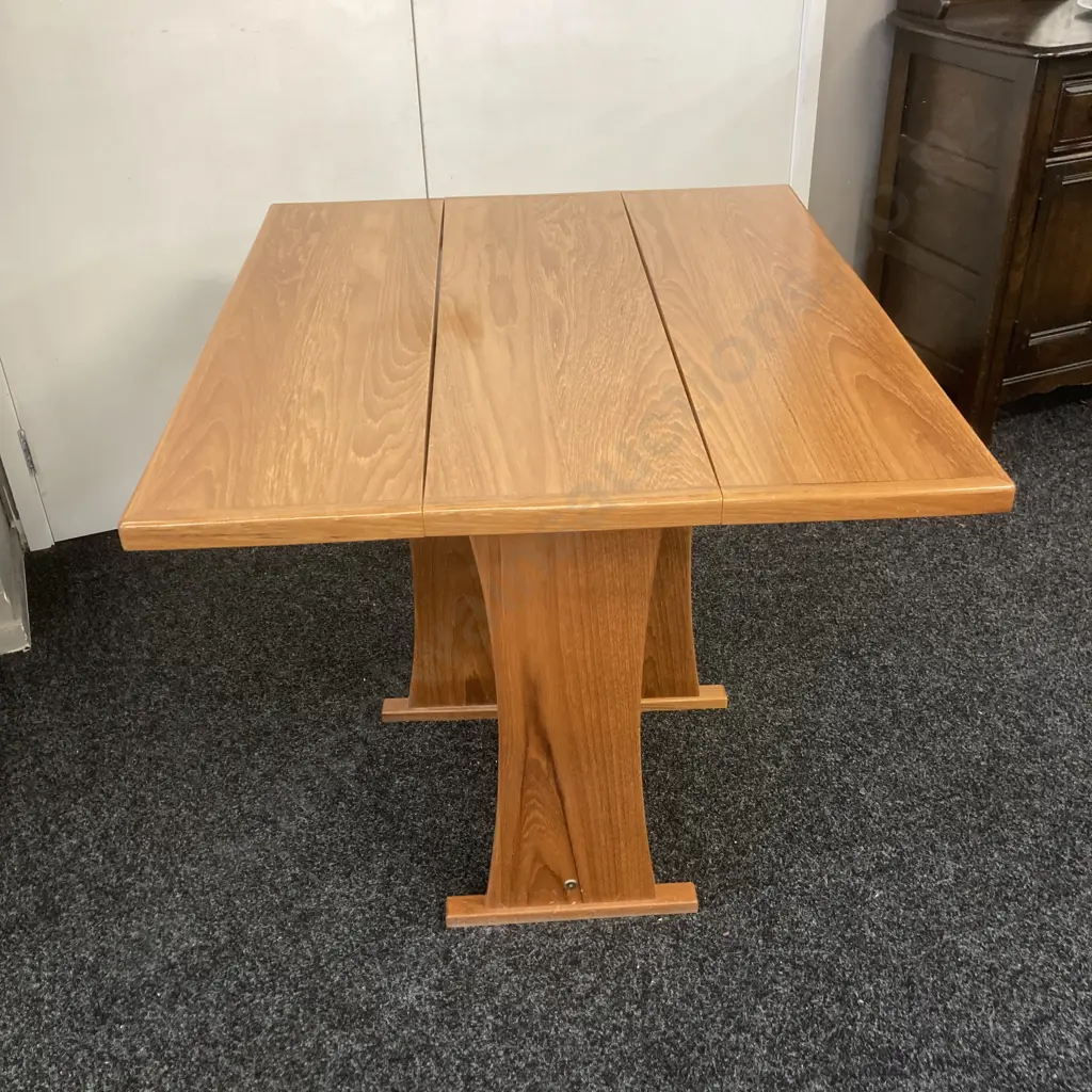Oak Gateleg Table. H69 W100 D86cm Image 1++