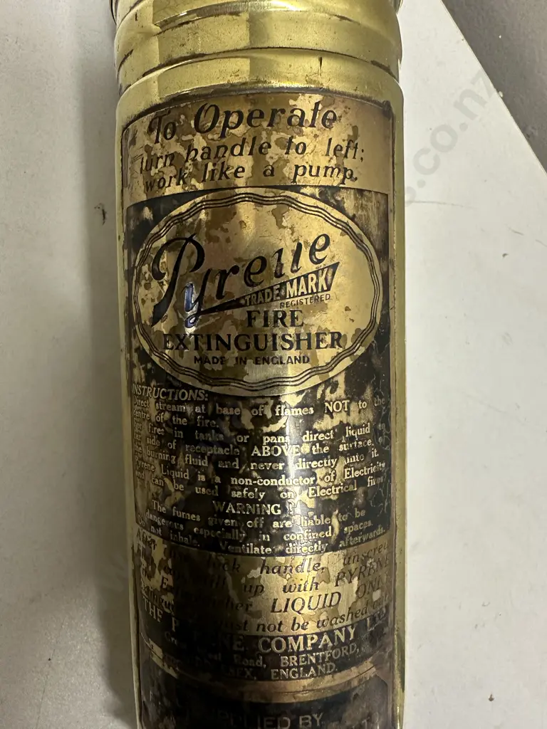 Vintage Brass Pyrene Heavy Vechile Pump Extinguisher With Wall Mount Image 1++