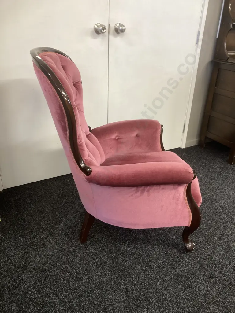 Mahogany Gentleman's Chair, Queen Anne Style Pink Draylon Button Back Image 1++