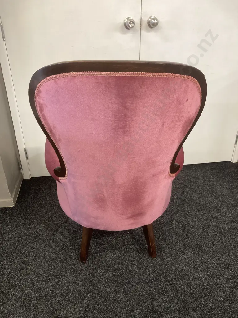 Mahogany Gentleman's Chair, Queen Anne Style Pink Draylon Button Back Image 1++