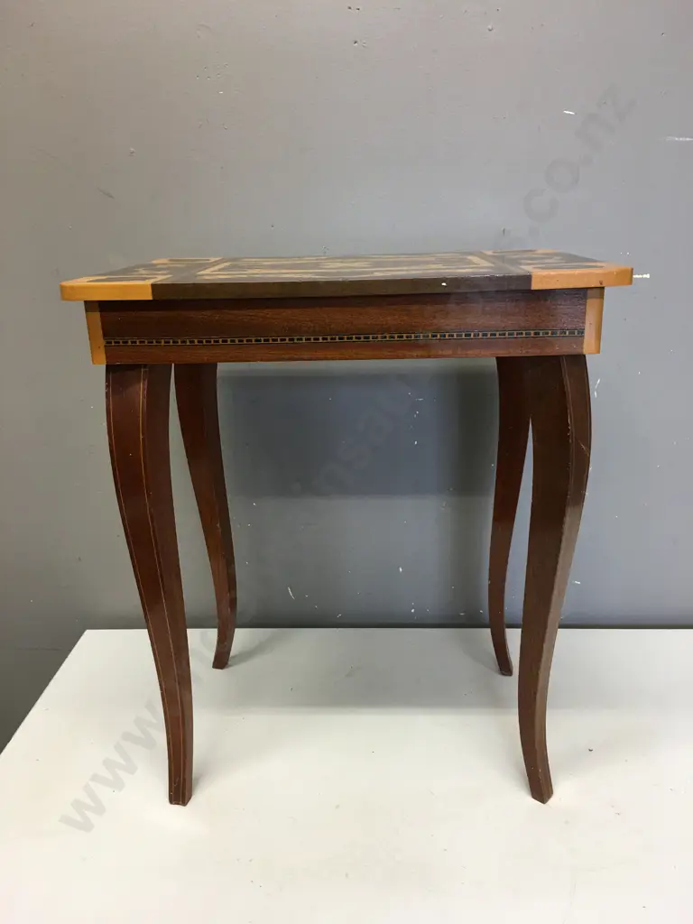 Vintage Italian 1960s Jewellery / Low Table Image 1++