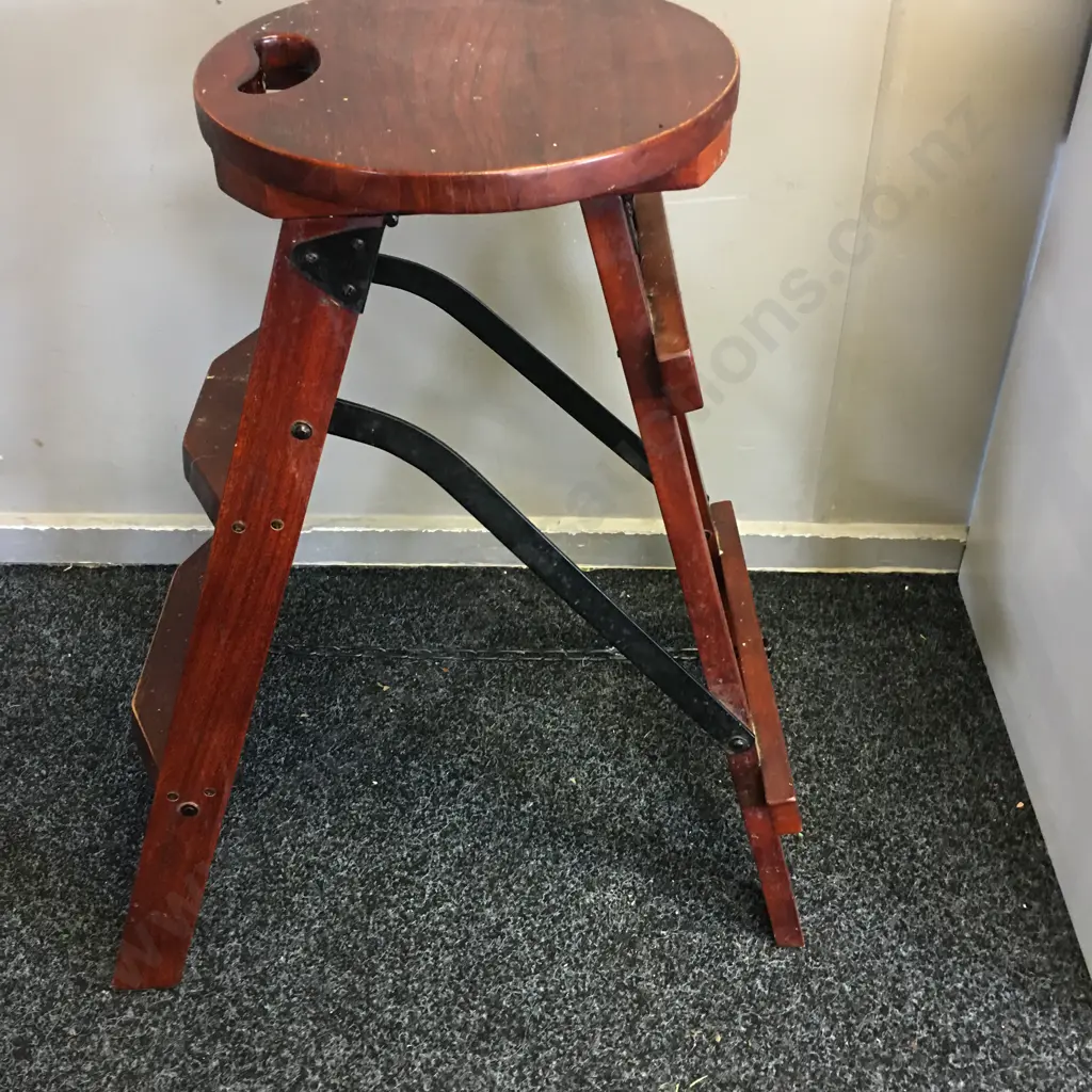 Fold Up Wooden Small Library Step Stool Image 1++