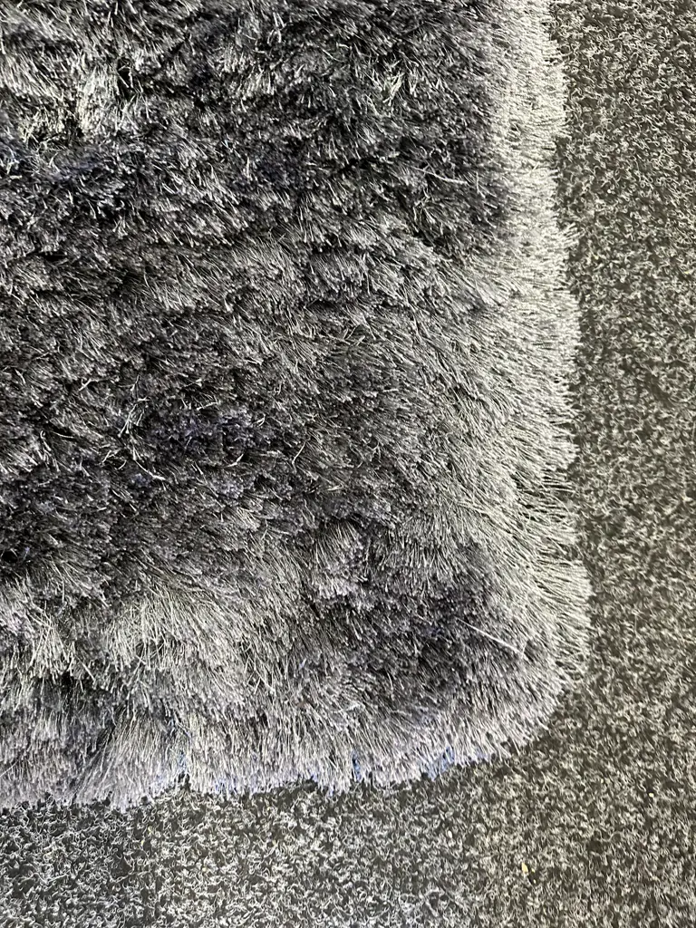 Large Habito Modern Interiors Aspen Shaggy Floor Rug Charcoal Colour. Size 220 x 154cm Image 1++