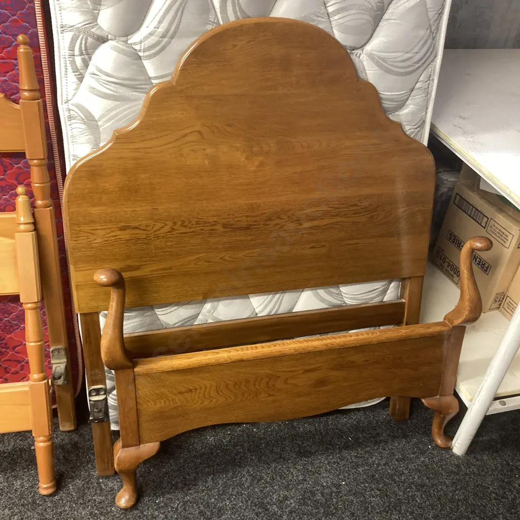Single Size Bed - Oak Queen Anne Style Bed Ends With Rails & Innersprung Mattress & Base Image 1++