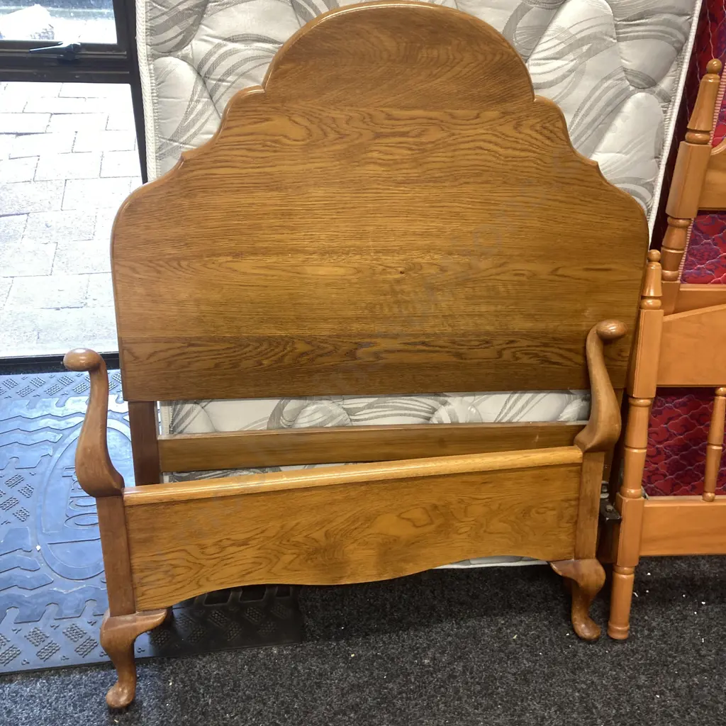 Single Size Bed - Oak Queen Anne Style Bed Ends With Rails & Innersprung Mattress & Base Image 1++