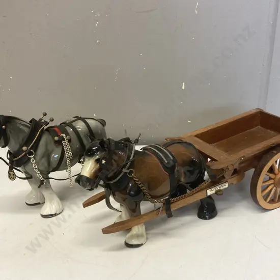 Vintage Kenall Shire Range Staffordshire Horse Figure & MelbaWare England Ceramic Shire Horse & Wooden Cart (17 x 39cm)