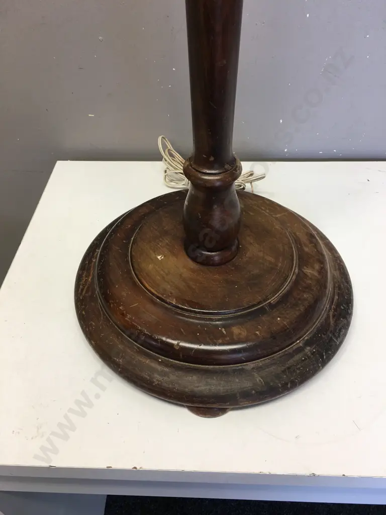 Vintage Mahogany Round Base Standing Floor Lamp Image 1++