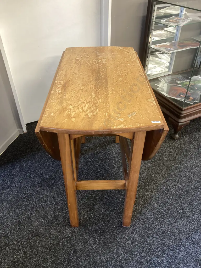 Mid Century Oval Drop Leaf Dining Table Wit Gate Legs. H76 W91 D49 / 133cm Image 1++