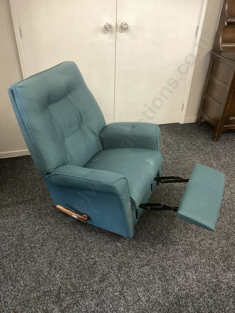 Vintage Green Fabric Button Back Rocker Recliner Image 1++