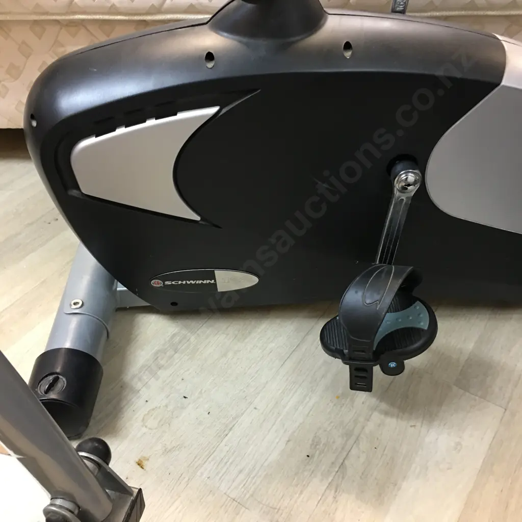 Schwinn 122 Upright Exercise Bike Image 1++
