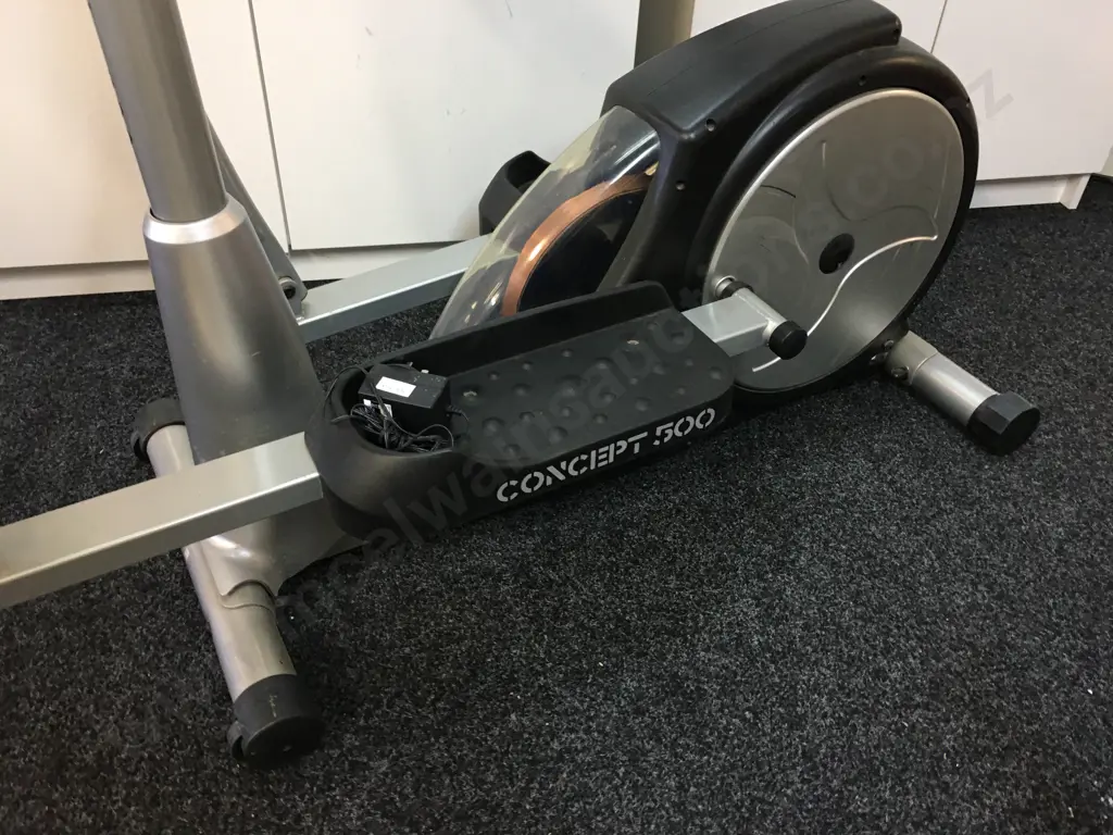 Schmidt Concept 500 Crosstrainer With Instructions Image 1++