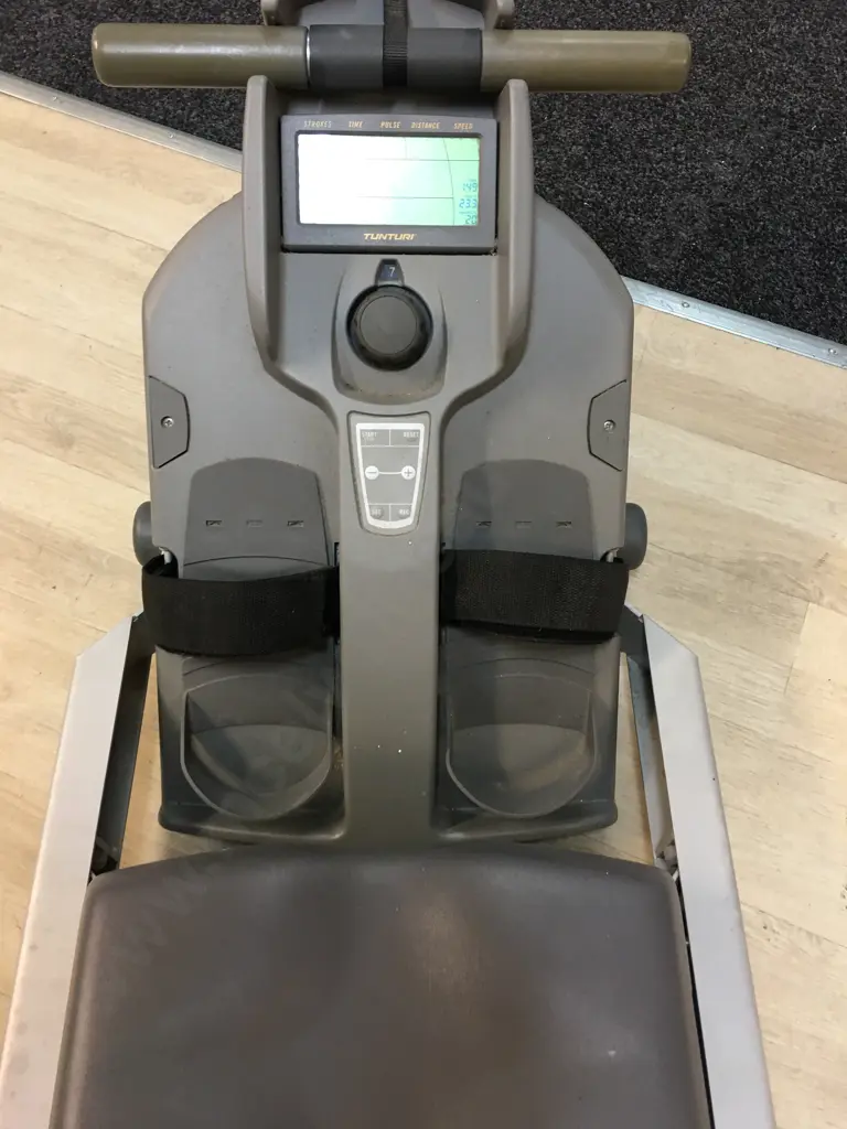 Tunturi R30 Manual Rowing Machine Image 1++
