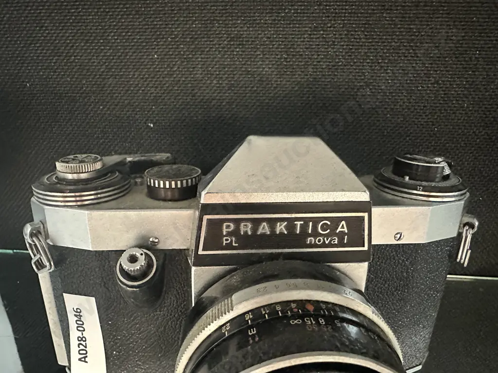Praktica PL Nova 1 35mm SLR Film Camera With Carl Zeiss Jena Tessar 2.8 / 50Lens Image 1++