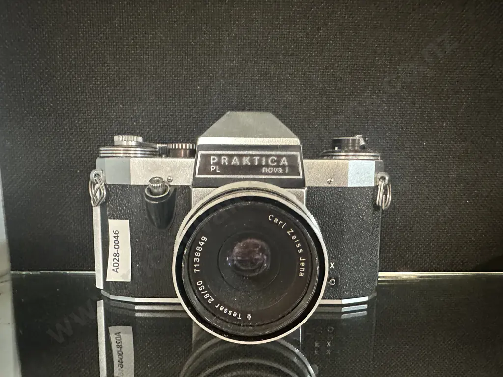 Praktica PL Nova 1 35mm SLR Film Camera With Carl Zeiss Jena Tessar 2.8 / 50Lens Image 1++