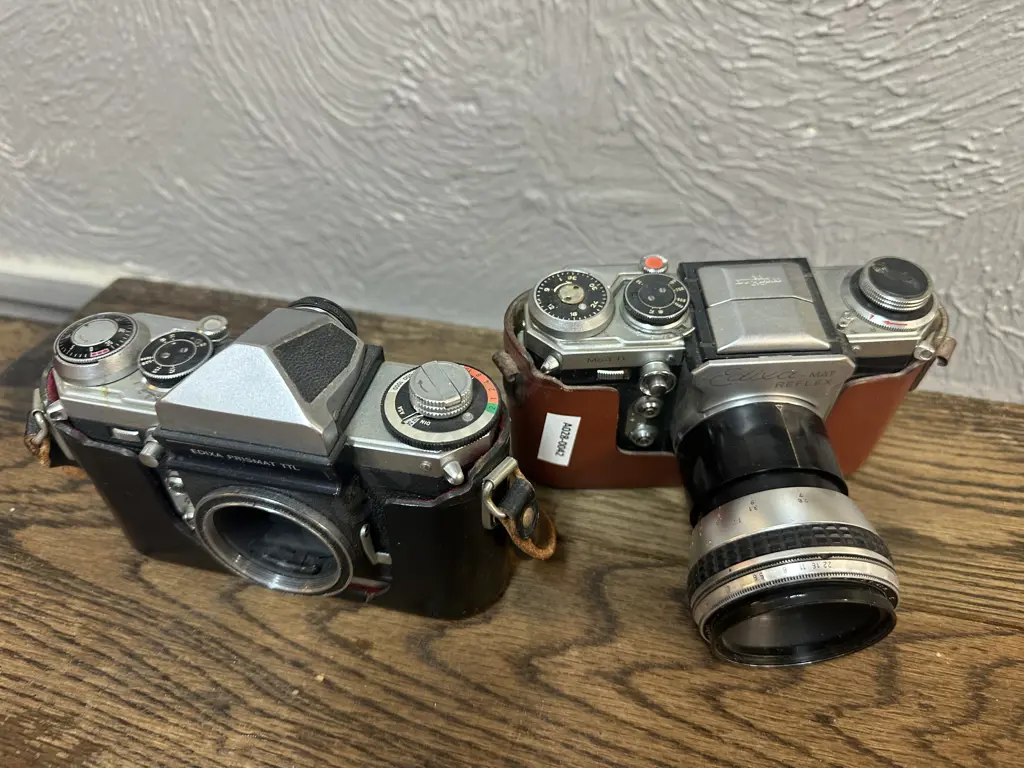 Edixa Prismat TTL 35mm SLR Film Camera &  Edixa - Mat Reflex With Kilfitt-Makro-Kilar D 1:2.8/4cm Lens Image 1++