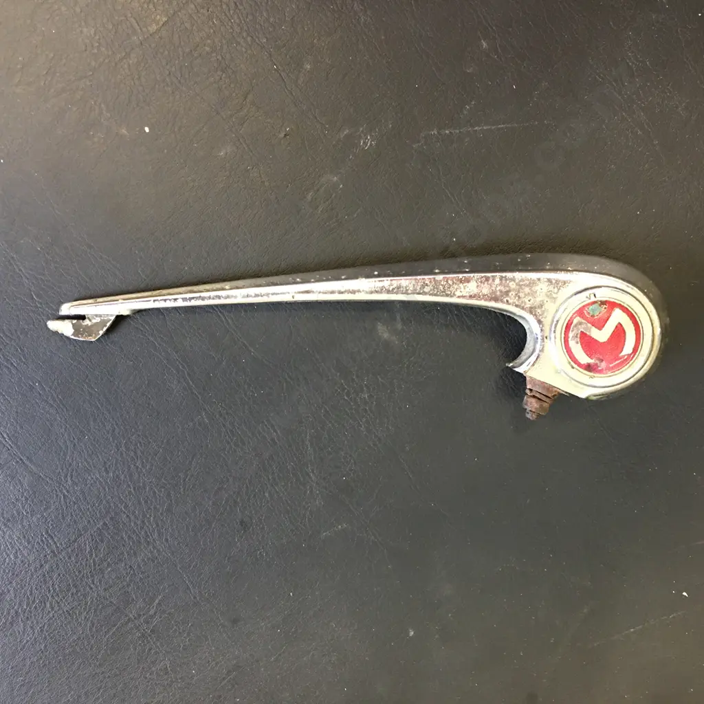 Morris Minor Bonnet Lift Handle (Early Type) Red Enamel Image 1++