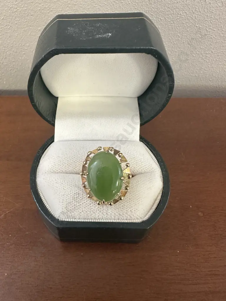 Ladies 14k Oval Greenstone Ring Image 1++